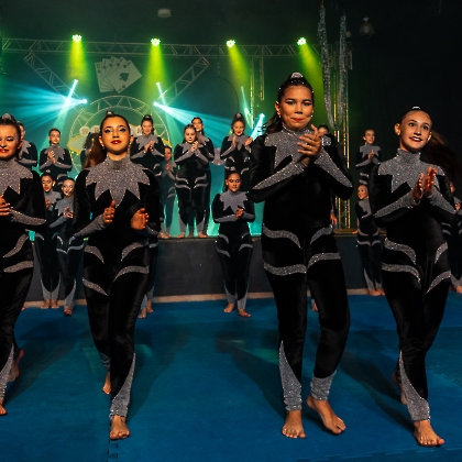 01.06.2025 - VIVA LAS VEGAS - APRESENTAÇÃO DO CURSO DE CIRCO EMPYREO-121