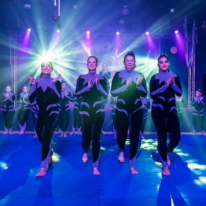 01.06.2025 - VIVA LAS VEGAS - APRESENTAÇÃO DO CURSO DE CIRCO EMPYREO-125