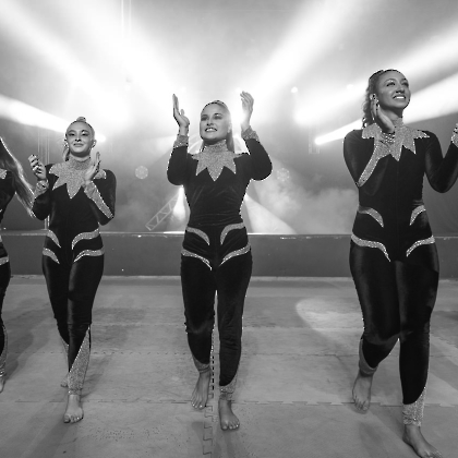 01.06.2025 - VIVA LAS VEGAS - APRESENTAÇÃO DO CURSO DE CIRCO EMPYREO-128