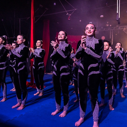 01.06.2025 - VIVA LAS VEGAS - APRESENTAÇÃO DO CURSO DE CIRCO EMPYREO-131