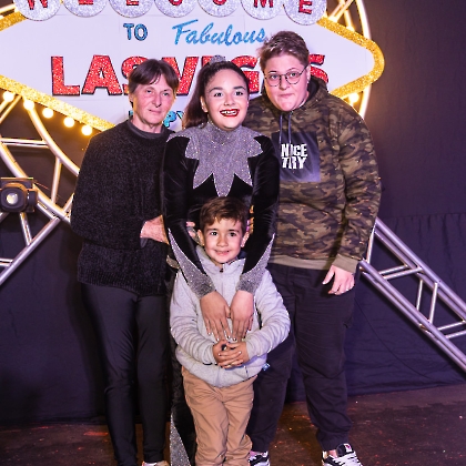 01.06.2025 - VIVA LAS VEGAS - APRESENTAÇÃO DO CURSO DE CIRCO EMPYREO-146