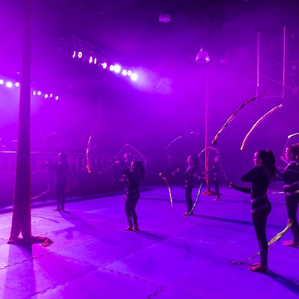 01.06.2025 - VIVA LAS VEGAS - APRESENTAÇÃO DO CURSO DE CIRCO EMPYREO-43