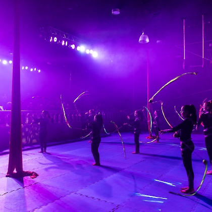 01.06.2025 - VIVA LAS VEGAS - APRESENTAÇÃO DO CURSO DE CIRCO EMPYREO-44