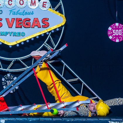 01.06.2025 - VIVA LAS VEGAS - APRESENTAÇÃO DO CURSO DE CIRCO EMPYREO-58