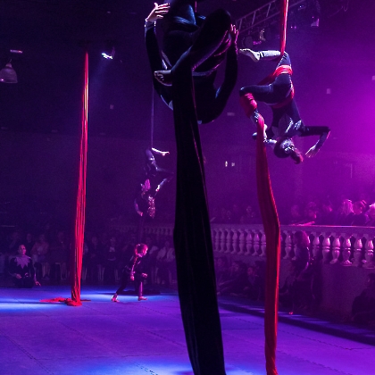 01.06.2025 - VIVA LAS VEGAS - APRESENTAÇÃO DO CURSO DE CIRCO EMPYREO-70