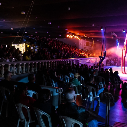 01.06.2025 - VIVA LAS VEGAS - APRESENTAÇÃO DO CURSO DE CIRCO EMPYREO-74