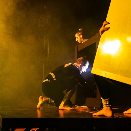 01.06.2025 - VIVA LAS VEGAS - APRESENTAÇÃO DO CURSO DE CIRCO EMPYREO