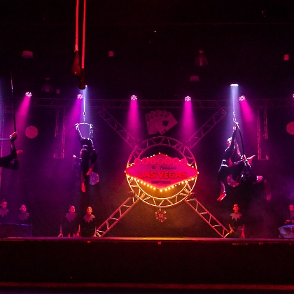 01.06.2025 - VIVA LAS VEGAS - APRESENTAÇÃO DO CURSO DE CIRCO EMPYREO-81