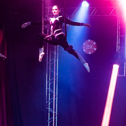 01.06.2025 - VIVA LAS VEGAS - APRESENTAÇÃO DO CURSO DE CIRCO EMPYREO-83