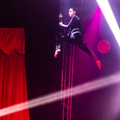 01.06.2025 - VIVA LAS VEGAS - APRESENTAÇÃO DO CURSO DE CIRCO EMPYREO-84