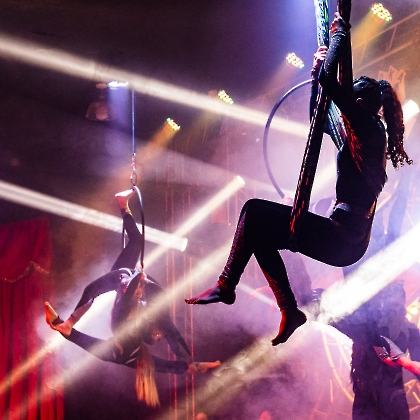 01.06.2025 - VIVA LAS VEGAS - APRESENTAÇÃO DO CURSO DE CIRCO EMPYREO-87