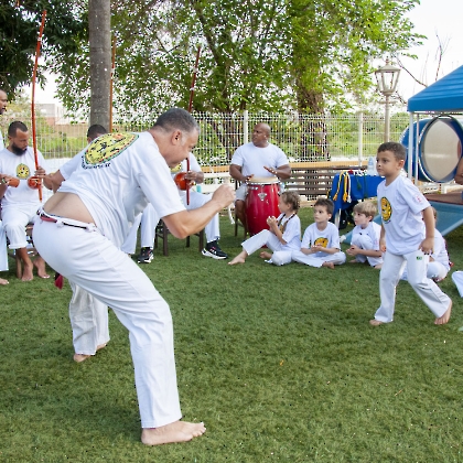 26.11.2022 - APRESENTAÇÃO DE CAPOEIRA E TROCA DE CORDAS DOS ALUNOS DO C.C.E-33