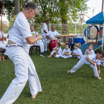 26.11.2022 - APRESENTAÇÃO DE CAPOEIRA E TROCA DE CORDAS DOS ALUNOS DO C.C.E-35