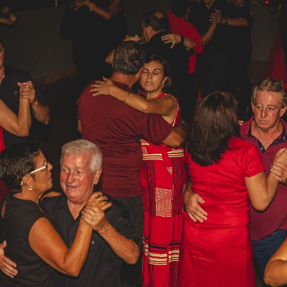 28.03.2025 - BAILE DO VERMELHO E PRETO (BANDA HOMENS DE PRETO)-209
