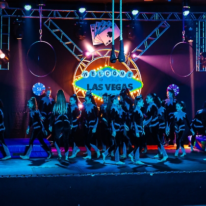 30.05.2025 - VIVA LAS VEGAS - APRESENTAÇÃO DO CURSO DE CIRCO EMPYREO-111