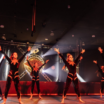 30.05.2025 - VIVA LAS VEGAS - APRESENTAÇÃO DO CURSO DE CIRCO EMPYREO-149