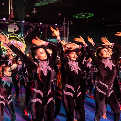 30.05.2025 - VIVA LAS VEGAS - APRESENTAÇÃO DO CURSO DE CIRCO EMPYREO-173