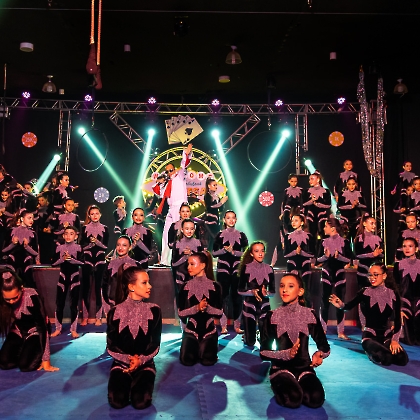 30.05.2025 - VIVA LAS VEGAS - APRESENTAÇÃO DO CURSO DE CIRCO EMPYREO-176