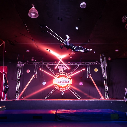 31.05.2025 - VIVA LAS VEGAS - APRESENTAÇÃO DO CURSO DE CIRCO EMPYREO-109