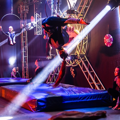 31.05.2025 - VIVA LAS VEGAS - APRESENTAÇÃO DO CURSO DE CIRCO EMPYREO-127