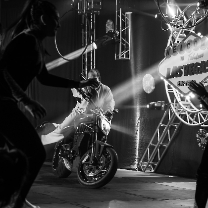 31.05.2025 - VIVA LAS VEGAS - APRESENTAÇÃO DO CURSO DE CIRCO EMPYREO-175