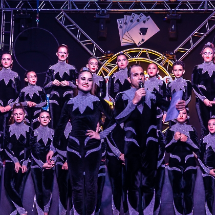 31.05.2025 - VIVA LAS VEGAS - APRESENTAÇÃO DO CURSO DE CIRCO EMPYREO-183